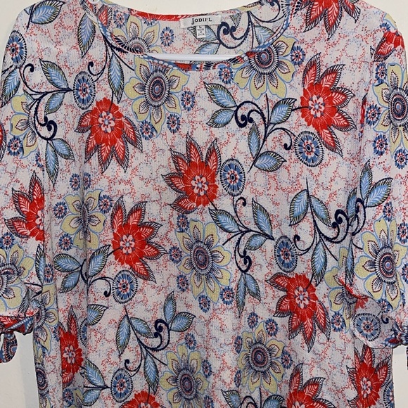 🌹JODIFL FLORAL BEAUTIFUL BLOUSE - Picture 2 of 6